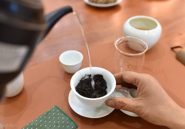 茶楼怎样经营最赚钱茶馆取名,经营茶楼赚钱吗