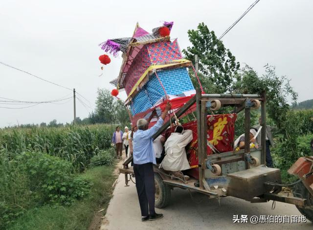 遗像放在家里哪个位置卧室行吗,遗像应该放在家里哪个位置