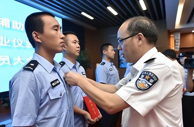 男朋友是辅警好吗,有个交警辅警的男朋友怎么样