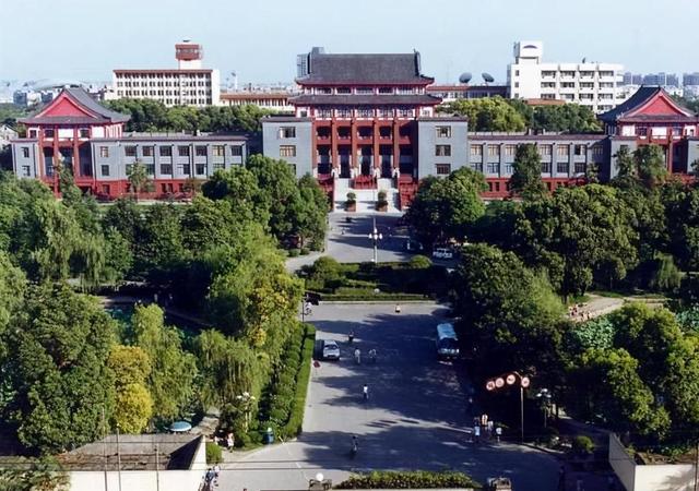 四川比较差的大学,四川大学怎么样知乎