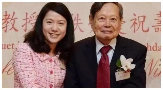 翁帆如何解决生理杨振宁还能干动翁帆吗，杨振宁和翁帆如何解决性问题