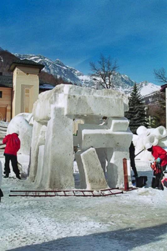 一个肯尼亚青年成为世界冰雪雕刻大师的奇异旅程