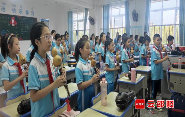 民族团结黑板报图片大全,民族手抄报简单又好看