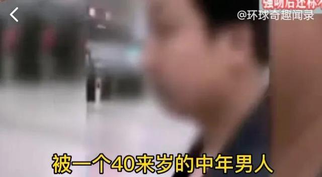 美女脱了胸罩内裤让男人亲吻视频,美女脱了胸罩内裤让男人亲吻视频在线观看