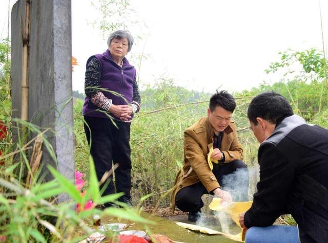 朱砂什么人不能佩戴_朱砂佩戴有什么禁忌-开运随记，朱砂哪些人不能戴